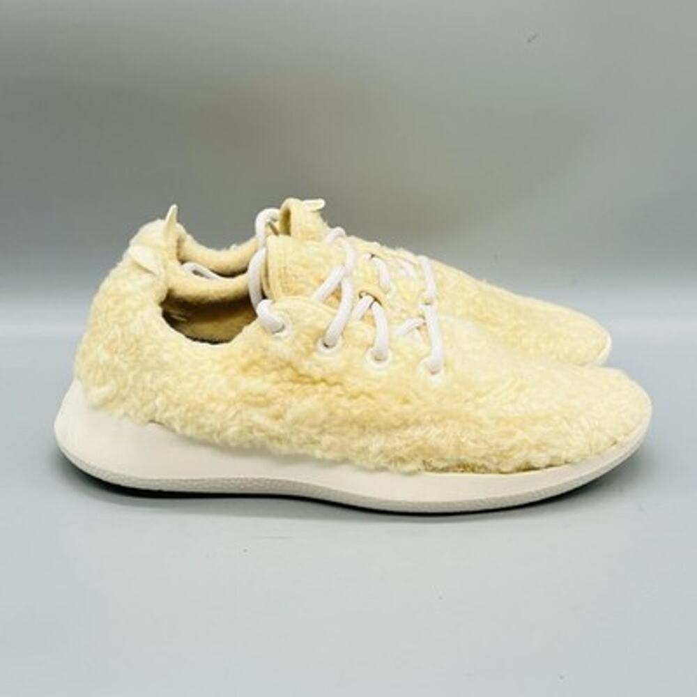 Allbirds Shoes Womens 9 Beige Merino Wool Runner Fluff Low Top Sneakers Comfort